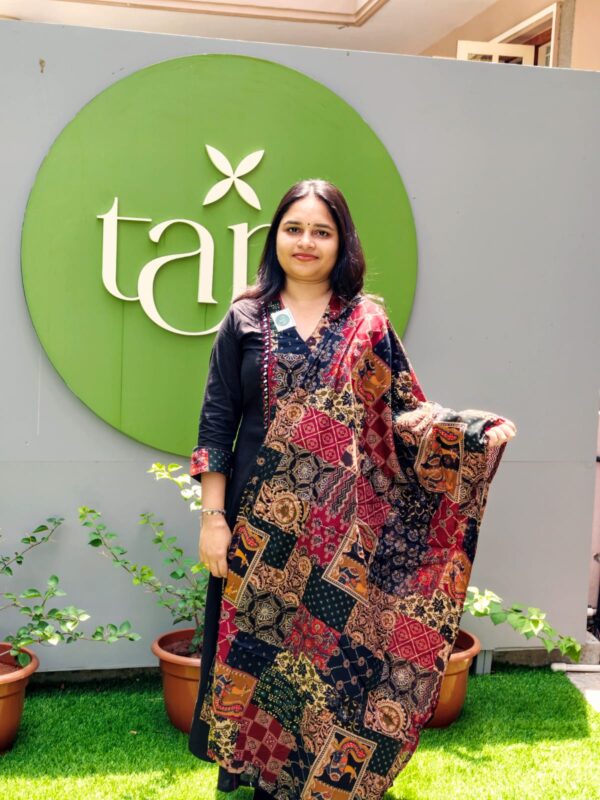 LT8 BLACK KURTHI SET